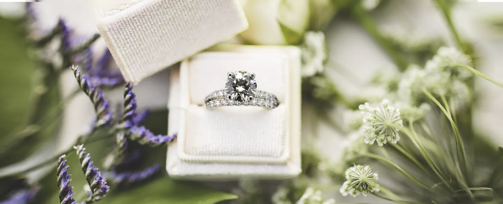 De Beers Forevermark Icon™ Setting Black Square Engagement Ring