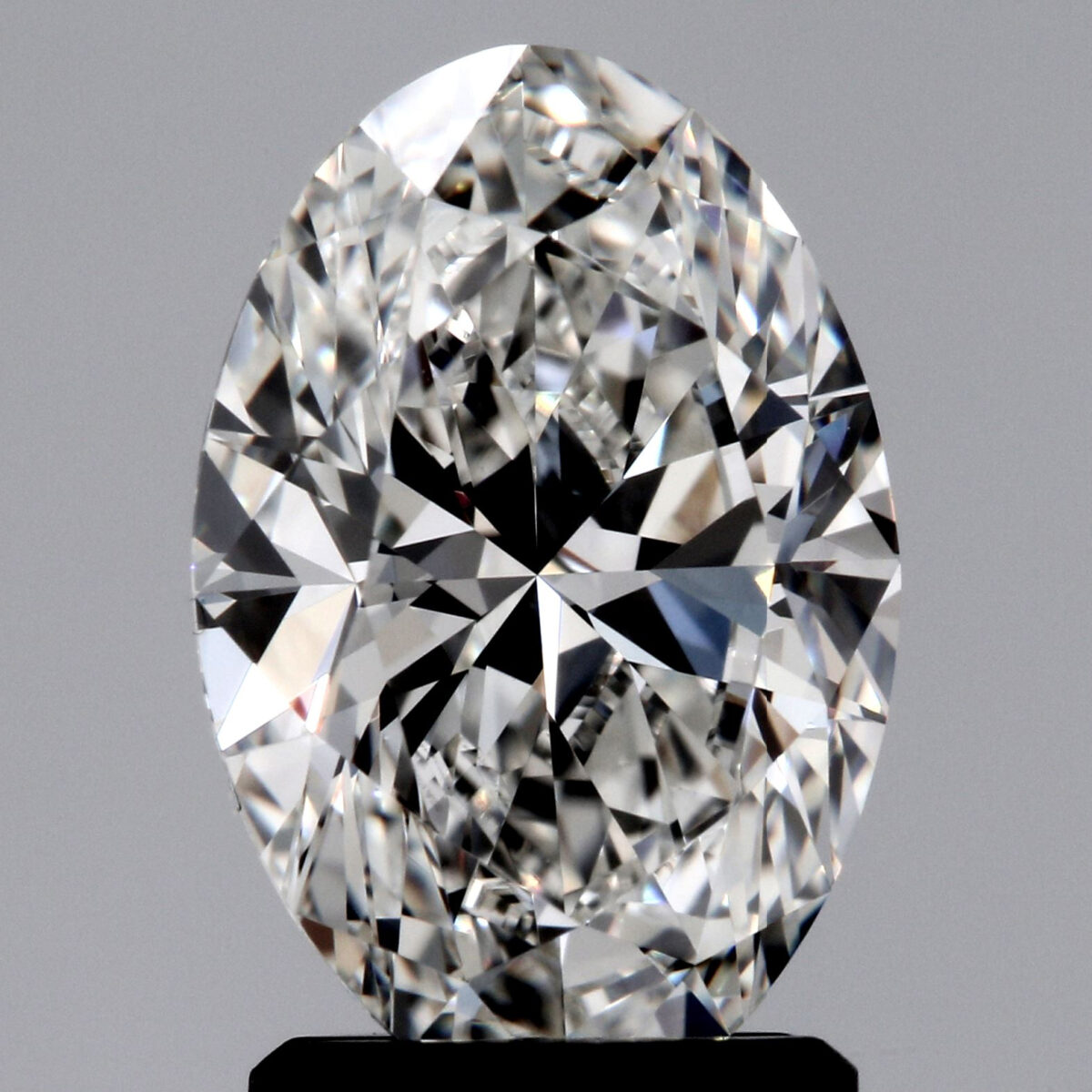 2.01CT. GIA Oval Shape H-VVS1 Natural Diamond