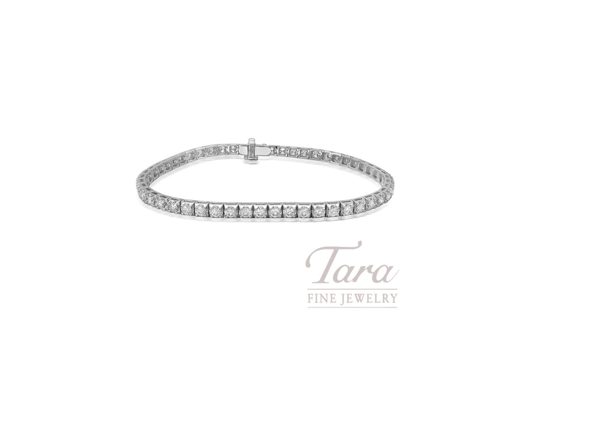 18K White Gold Diamond Tennis Bracelet, 53 Round Diamonds 3.04TDW