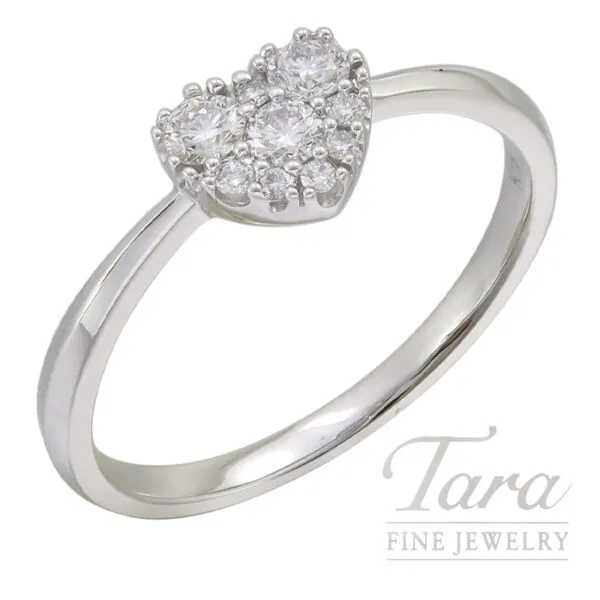 18K White Gold Diamond Heart Ring 0.23TDW, 2.03G