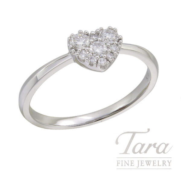 18K White Gold Diamond Heart Ring 0.23TDW, 2.03G